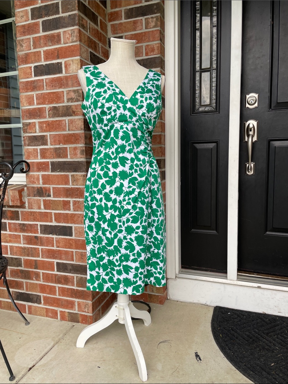 Donna Ricco Petite V-Neck Dressy Sleeves Dress